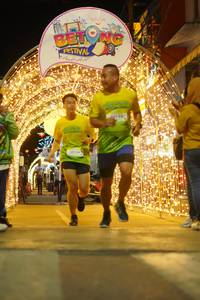 BIB: 50104, 10100
                            <button type="button" onclick="openModal(21832303)" class="btn btn-primary btn-sm float-right btn-popup" data-toggle="modal" data-target=".modal-high-quality">
                        <i class="fas fa-shopping-cart"></i> Add to Cart
                    </button>
                                            <button type="button" onclick="isThisMe(21832303, true)" class="btn btn-success btn-sm float-right btn-popup btn-isme hidden" data-toggle="tooltip" data-placement="bottom" title="นี่คือรูปของคุณใช่ไหม คลิกที่นี่เพื่อเอาเข้าอัลบั้ม">
                        <i class="fas fa-plus"></i> Add to album
                    </button>
                    <button type="button" onclick="isThisMe(21832303, false)" class="btn btn-warning btn-sm float-right btn-popup btn-isnotme hidden">
                        <i class="fas fa-ban"></i> Remove from album
                    </button>